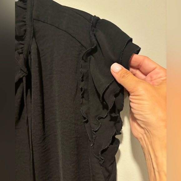 Women's Black Ruffly Short Sleeve - Size Small Worm 1x Excellent condition - Picture 3 of 9